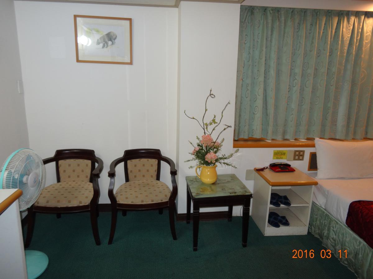 Jia Xin Hotel Chiayi City Exteriör bild