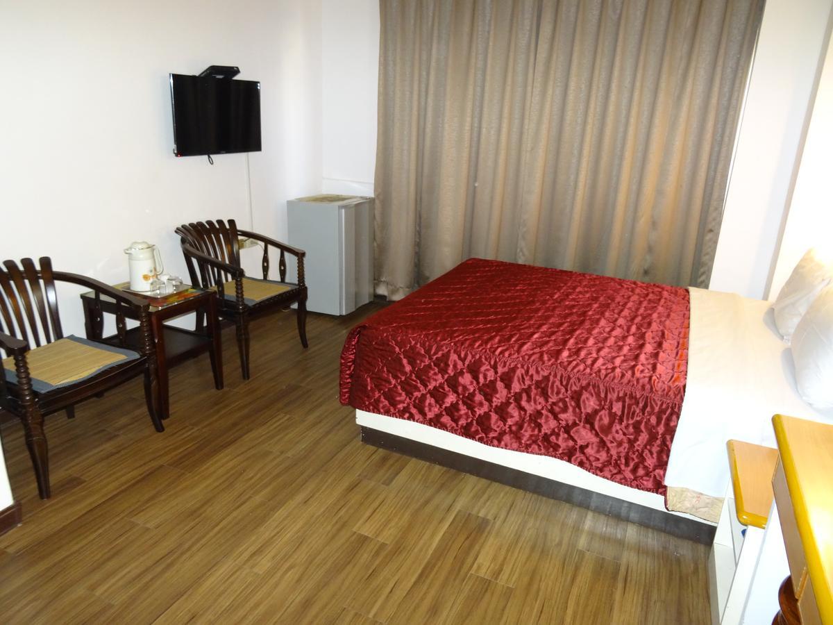 Jia Xin Hotel Chiayi City Exteriör bild