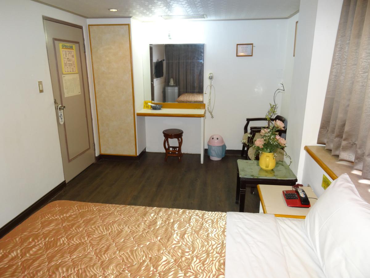 Jia Xin Hotel Chiayi City Exteriör bild