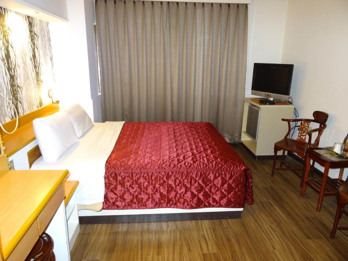 Jia Xin Hotel Chiayi City Exteriör bild