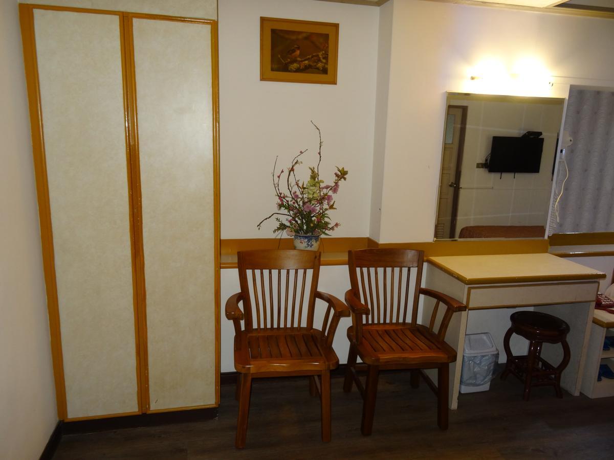 Jia Xin Hotel Chiayi City Exteriör bild